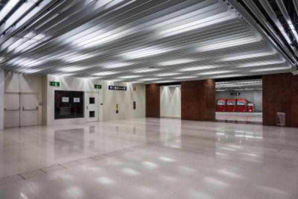 Vestíbul de l'estació Cèntric / Foto: Pep Herrero Vestíbul de l'estació Cèntric / Foto: Pep Herrero