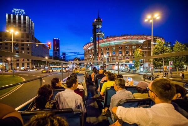 Vista del recorregut amb el Night Tour. /Foto: TMB