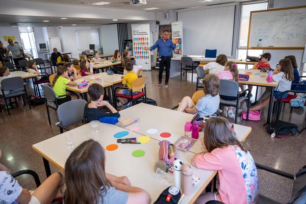 Els infants del taller a l'aula de formació / Foto: Miguel Ángel Cuartero (TMB) Els infants del taller a l'aula de formació / Foto: Miguel Ángel Cuartero (TMB)