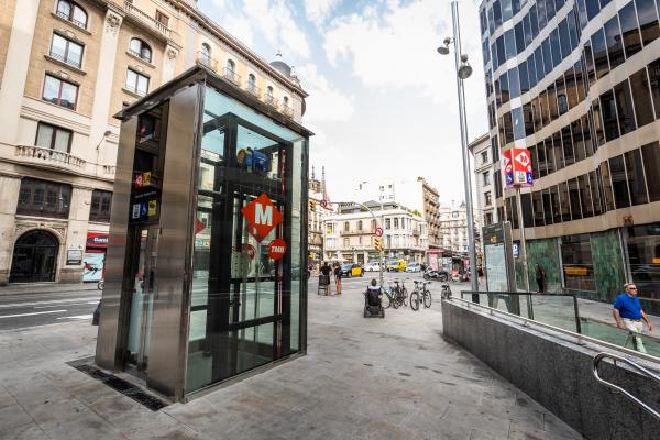 Un dels dos ascensors que s'han instal·lat a Jaume I / Foto: Jordi López
