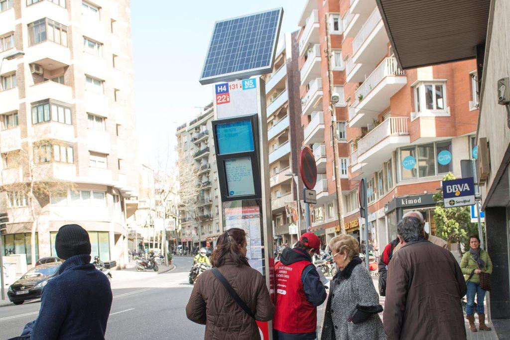 Amb la 4a fase de la nova xarxa s'han instal·lat 10 pals solars / Foto: Miguel Ángel Cuartero