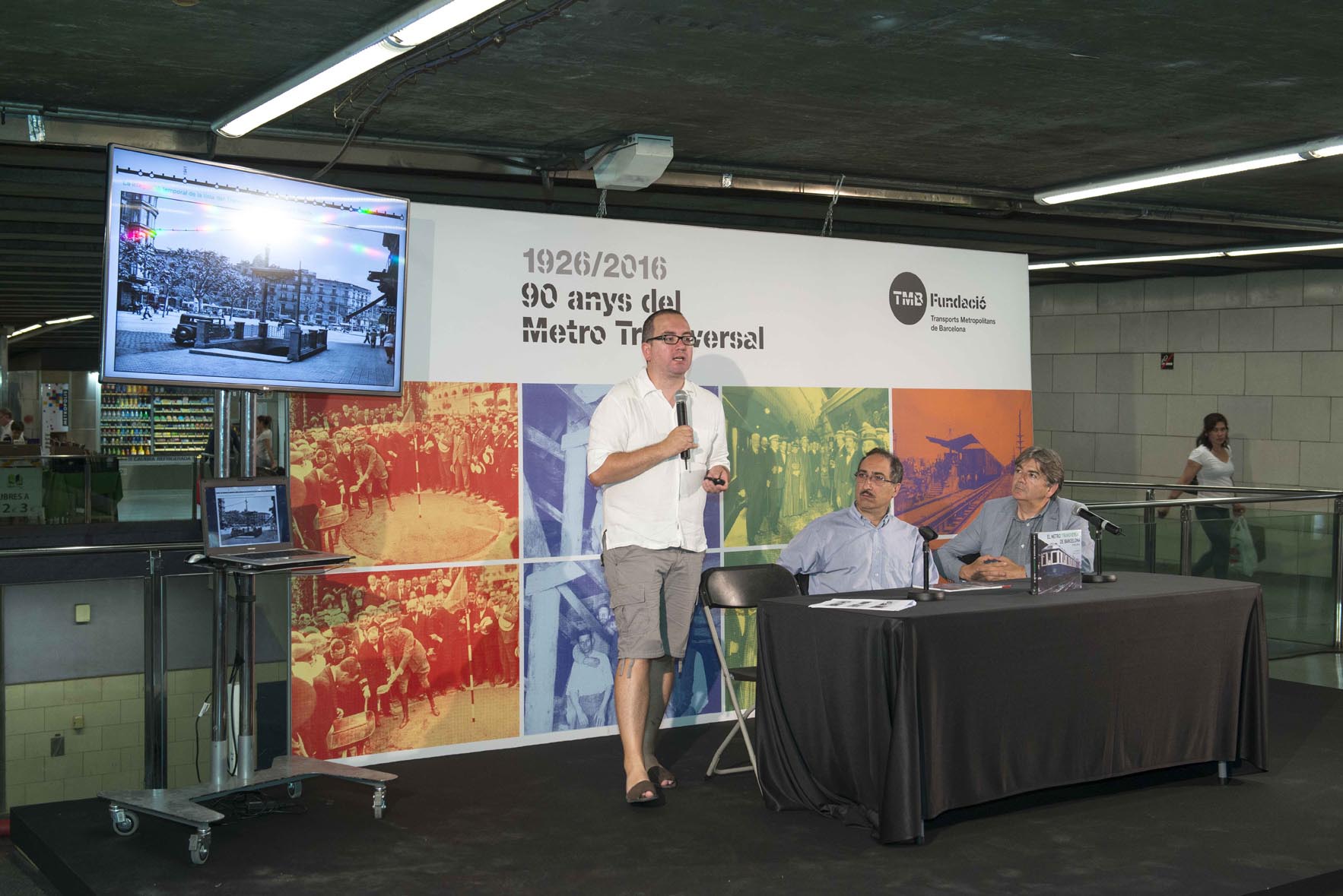 Joan Alberich durant la presentació del seu llibre 'El metro Transversal de Barcelona' / Foto: Miguel Ángel Cuartero