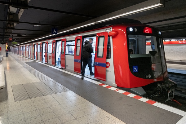 Els nous trens incrementen el material mòbil de la L1 de metro / Foto: Miguel Ángel Cuartero