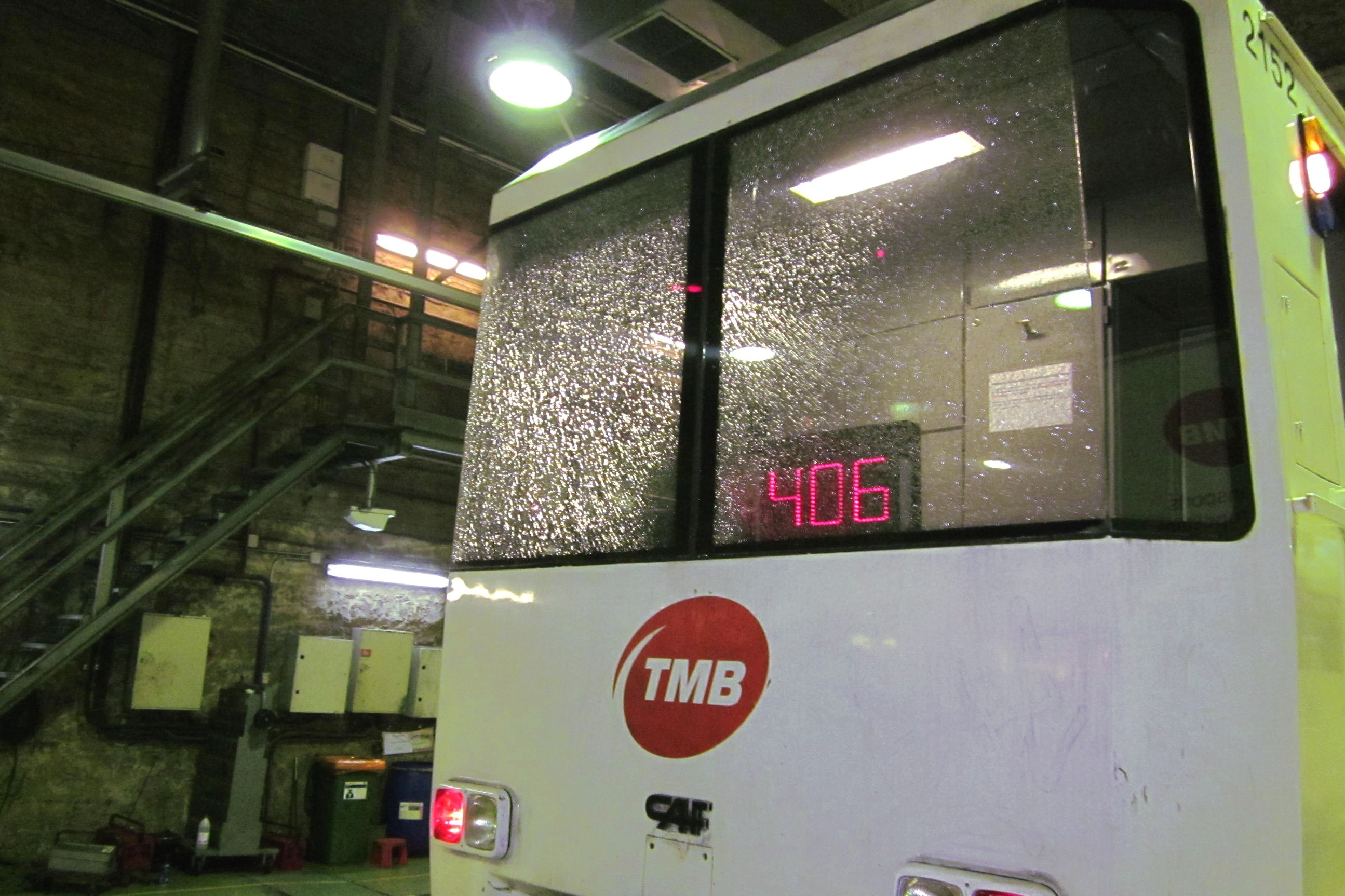 Frontal vandalitzat d'un tren del metro de Barcelona / Foto: TMB